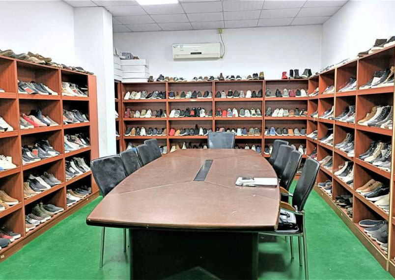 customized sneakers shoes sample Room